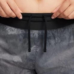 Nike Trail Repel Mid-Rise Brief-Lined 3 Inch Short Femme -Run Style Soldes 8b80e51e518c9f1bd9a6b615f4d310b38453ef63 AURORA FN2647 010 PHSYM002 2000